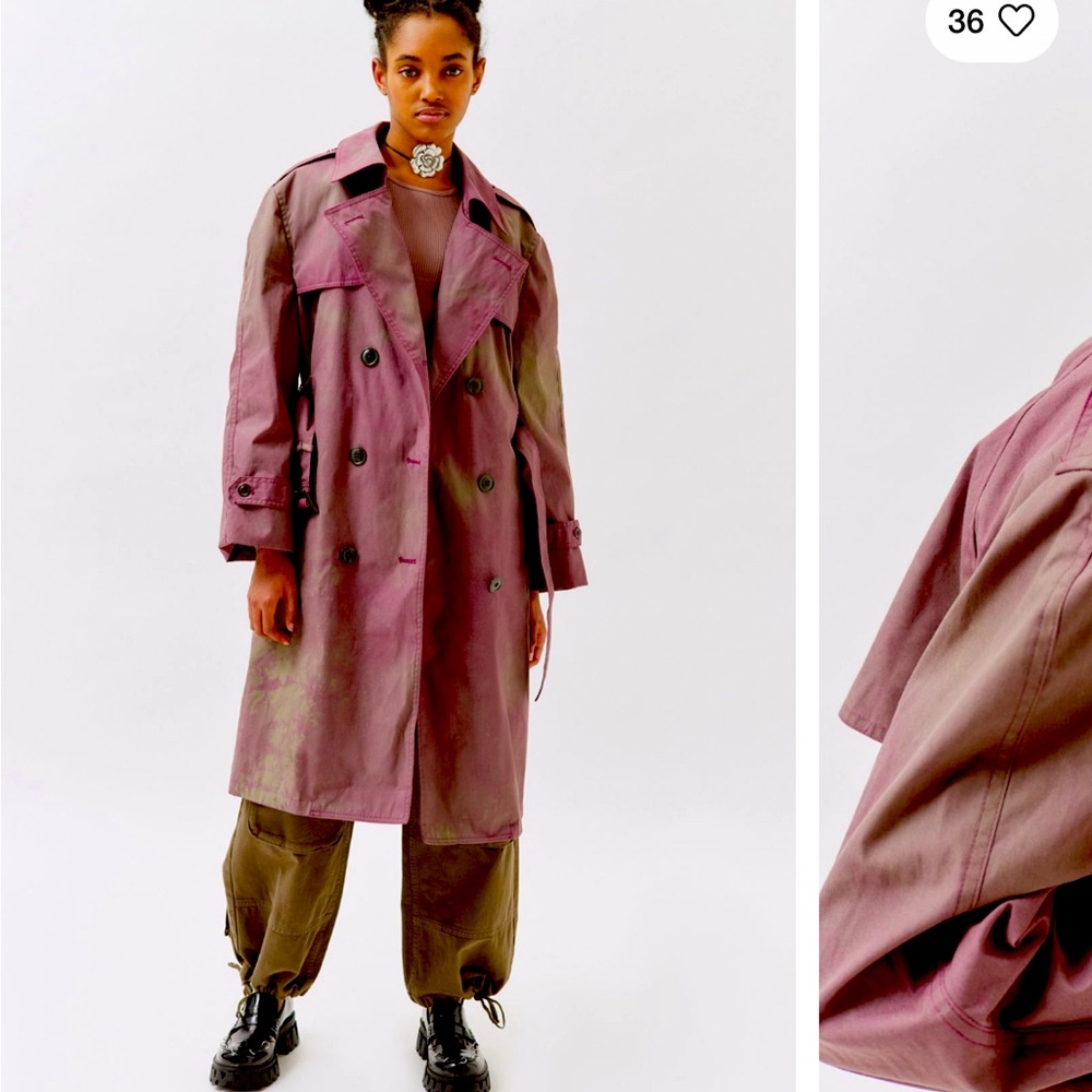 Urban Renewal Vintage Deadstock Dye Effect
Trench Coat